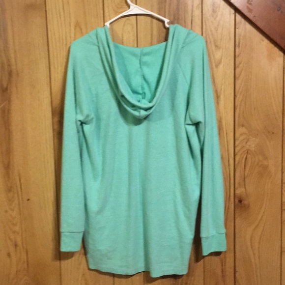 A hoodie - Picture 2 of 3